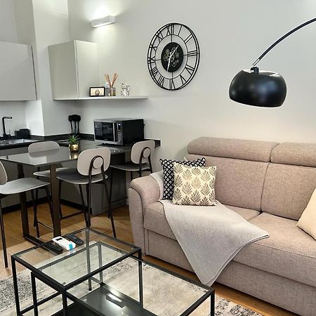 "Mel'S House" - Duomo District - Milano Centro - Universita Εξωτερικό φωτογραφία